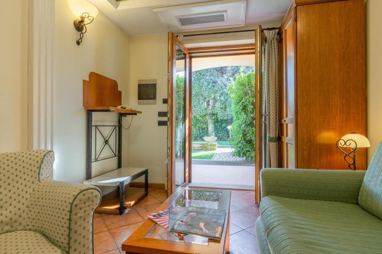 Carpediem Roma Golf Club Marco Simone Extérieur photo